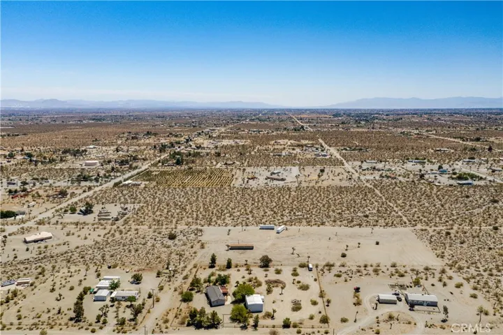 11579 Amarillo Road, Phelan, California 92371