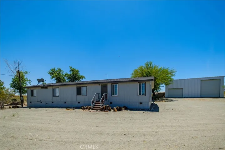 11579 Amarillo Road, Phelan, California 92371