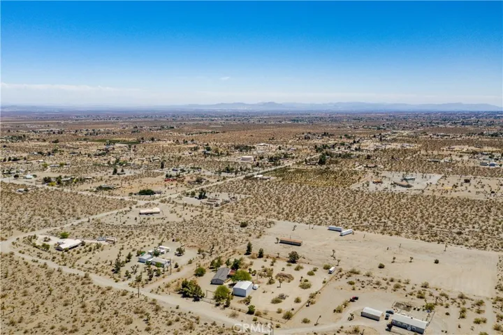11579 Amarillo Road, Phelan, California 92371