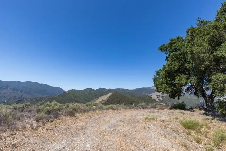 45841 Carmel Valley Road, Greenfield, California 93927