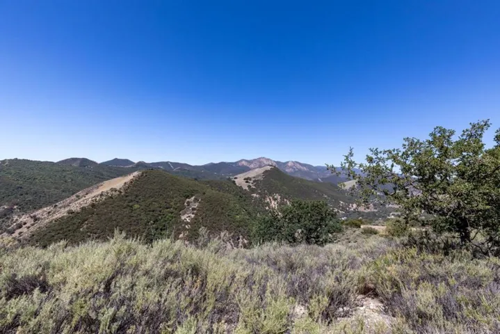 45841 Carmel Valley Road, Greenfield, California 93927