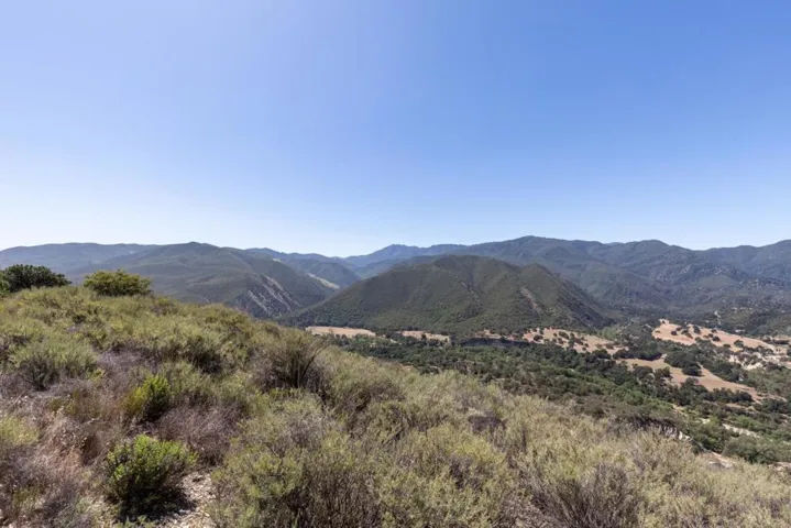 45841 Carmel Valley Road, Greenfield, California 93927