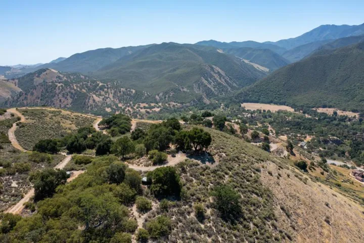 45841 Carmel Valley Road, Greenfield, California 93927