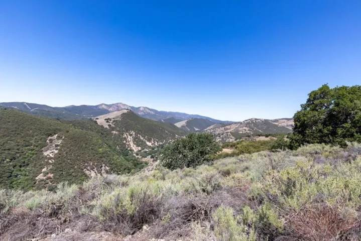 45841 Carmel Valley Road, Greenfield, California 93927