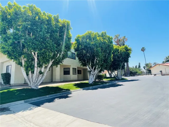 82073 Vandenberg Drive, Indio, California 92201