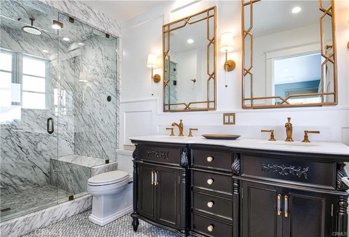 1119 E Balboa Boulevard Unit A, Newport Beach, California 92661