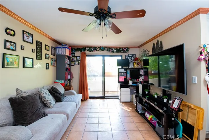 27979 Sarabande Lane 243, Canyon Country, California 91387