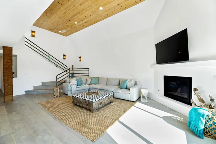 5235 Sealane  MLS--17