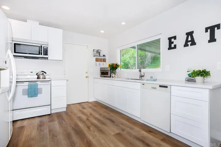 840 La Tierra Dr, San Marcos, California 92078