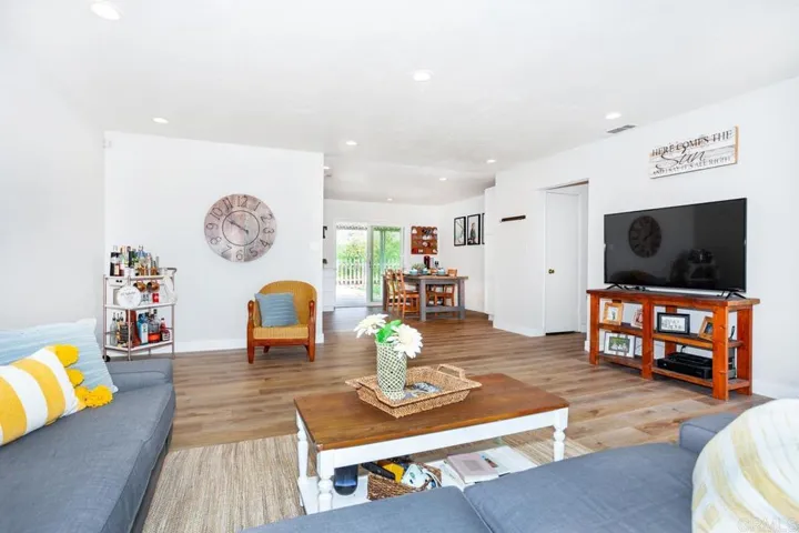 840 La Tierra Dr, San Marcos, California 92078