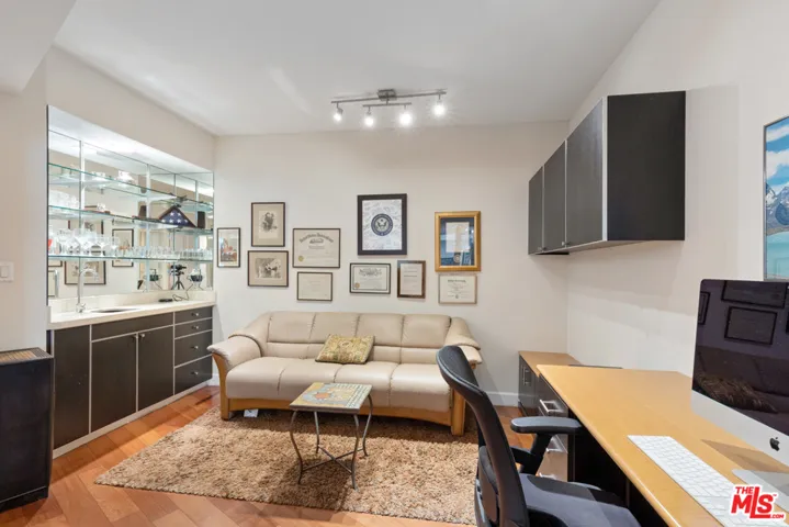 13600 Marina Pointe Drive 815, Marina Del Rey, California 90292