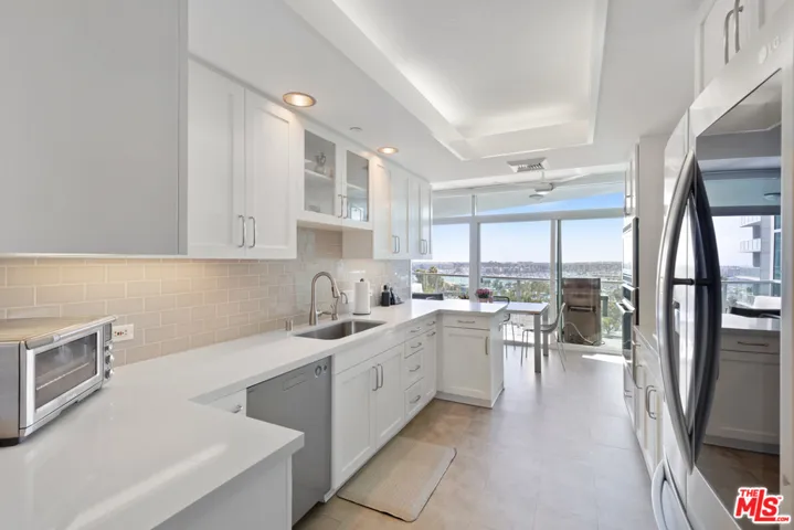 13600 Marina Pointe Drive 815, Marina Del Rey, California 90292