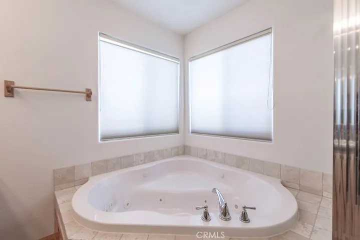 296 Lofty View Drive, Big Bear, California 92314