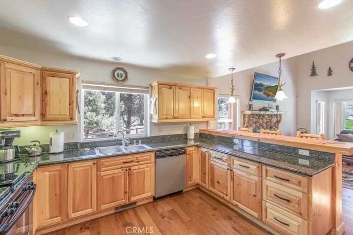 296 Lofty View Drive, Big Bear, California 92314