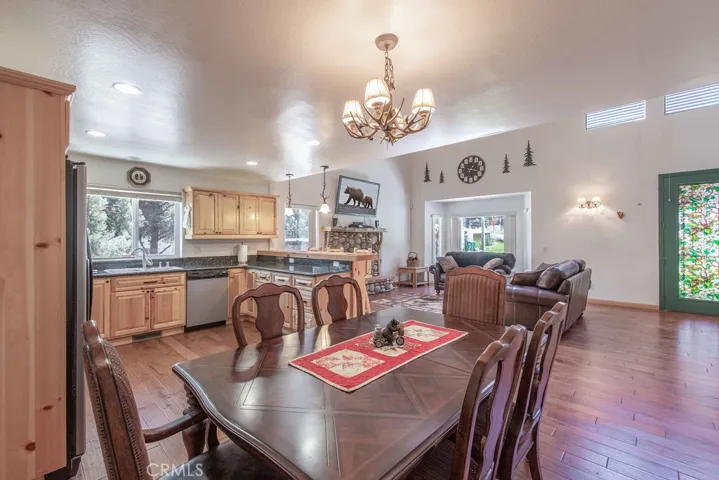 296 Lofty View Drive, Big Bear, California 92314