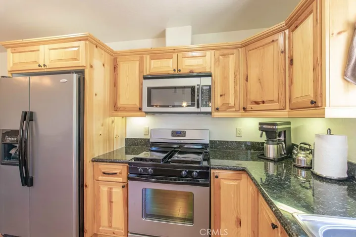 296 Lofty View Drive, Big Bear, California 92314