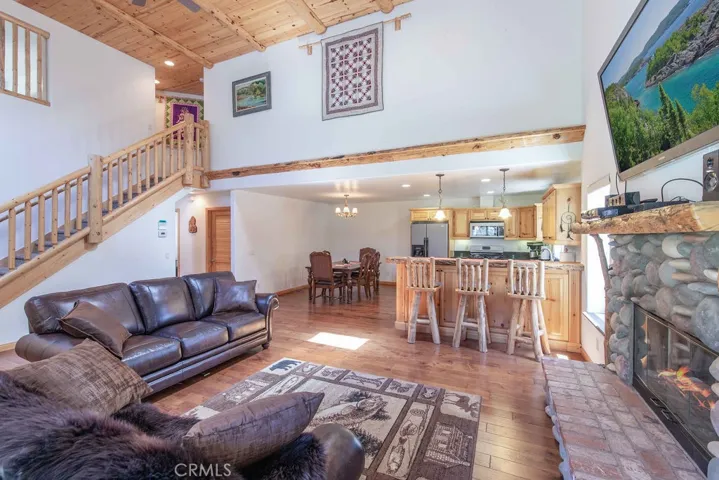 296 Lofty View Drive, Big Bear, California 92314