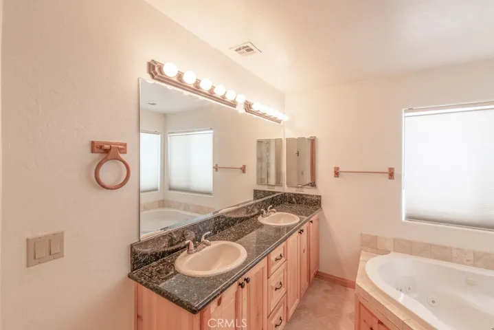 296 Lofty View Drive, Big Bear, California 92314