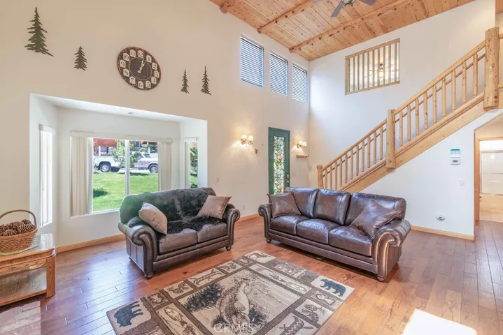 296 Lofty View Drive, Big Bear, California 92314