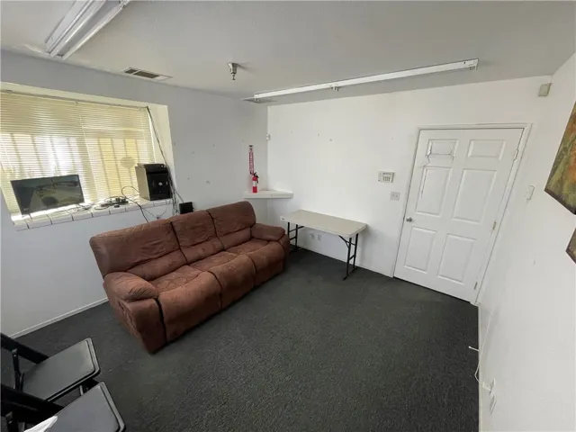 Entry Office 2