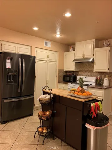 7821 Hoadly Ct, Fontana, California 92336
