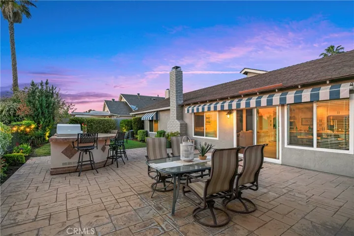 23721 Via Navarra, Mission Viejo, California 92691
