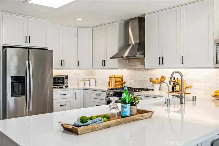 23721 Via Navarra, Mission Viejo, California 92691