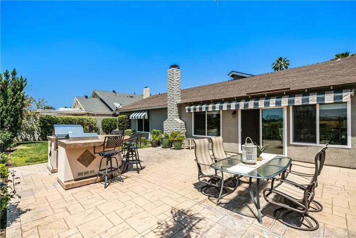 23721 Via Navarra, Mission Viejo, California 92691
