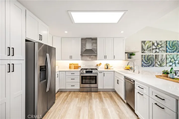 23721 Via Navarra, Mission Viejo, California 92691