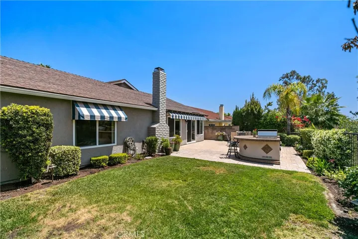 23721 Via Navarra, Mission Viejo, California 92691