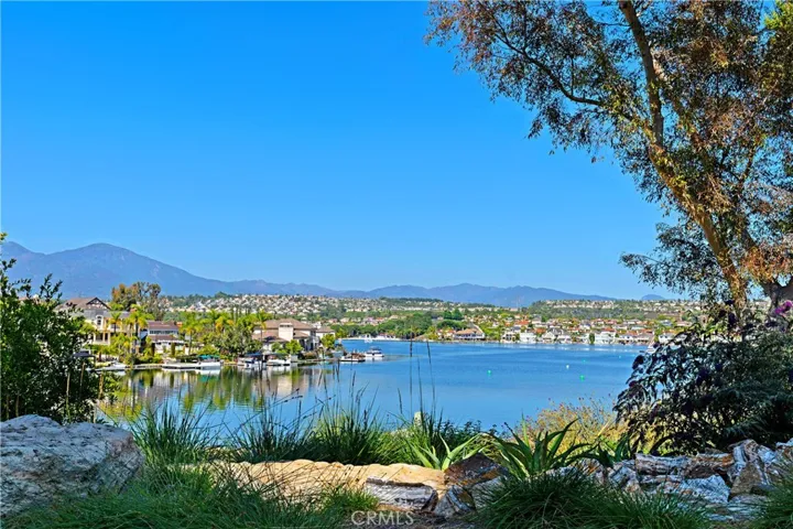 23721 Via Navarra, Mission Viejo, California 92691