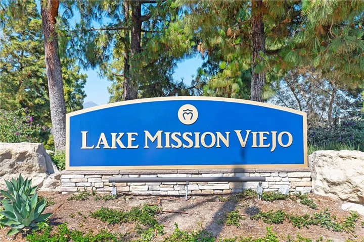 23721 Via Navarra, Mission Viejo, California 92691