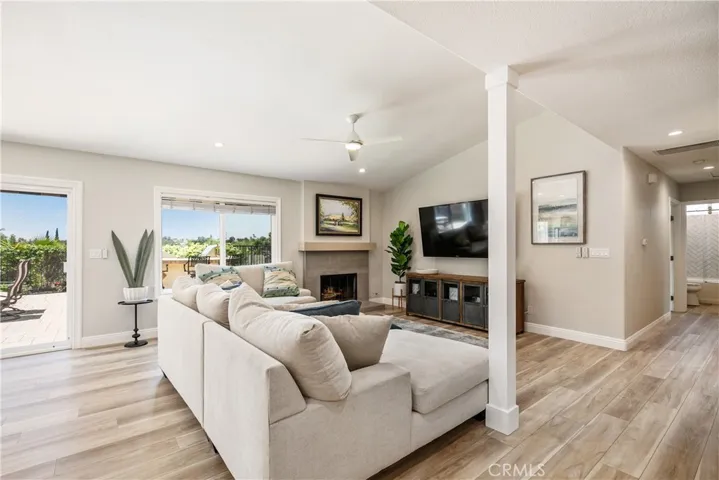 23721 Via Navarra, Mission Viejo, California 92691