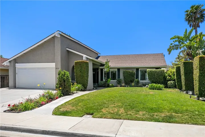 23721 Via Navarra, Mission Viejo, California 92691