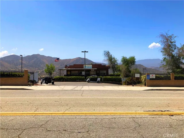 1686 Sierra Hwy., Unincorporated, California 93510