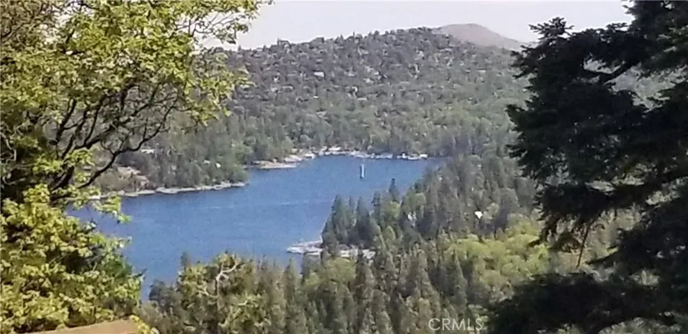 616 Wellsley Drive, Lake Arrowhead, California 92352