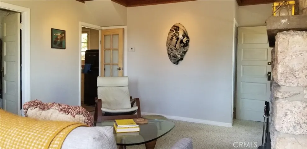 616 Wellsley Drive, Lake Arrowhead, California 92352