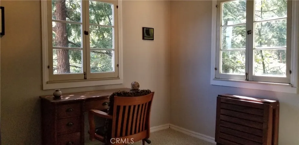 616 Wellsley Drive, Lake Arrowhead, California 92352