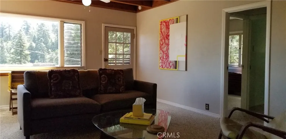 616 Wellsley Drive, Lake Arrowhead, California 92352
