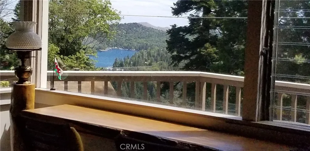 616 Wellsley Drive, Lake Arrowhead, California 92352