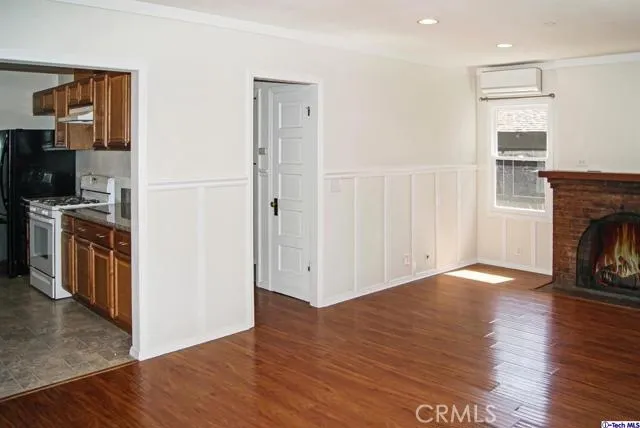 84 S Hermosa Avenue, Sierra Madre, California 91024
