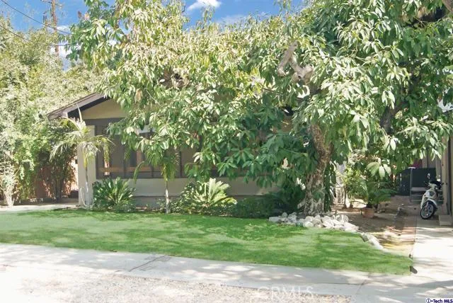 84 S Hermosa Avenue, Sierra Madre, California 91024