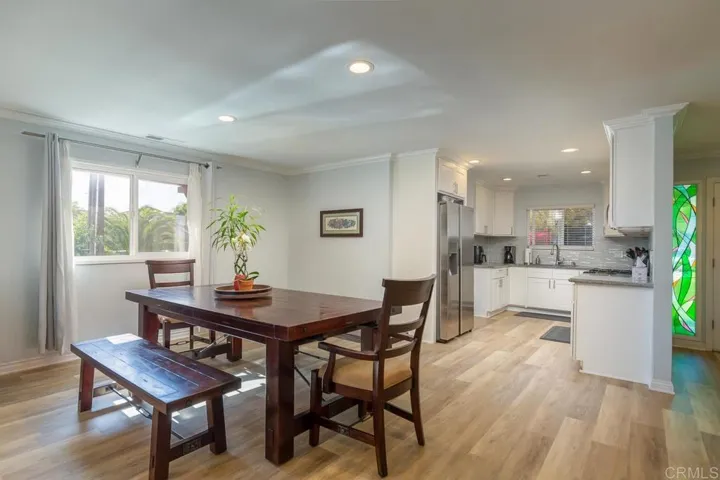 530 Debby Street, Fallbrook, California 92028