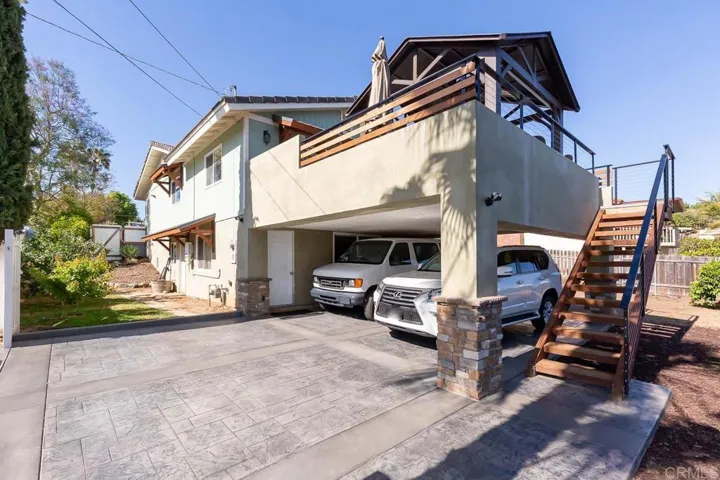 530 Debby Street, Fallbrook, California 92028