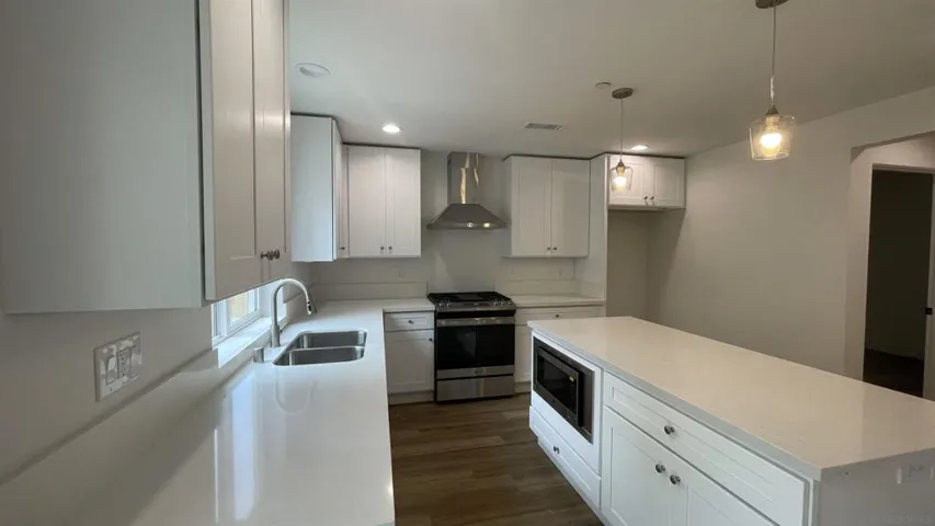 2824 C Avenue, National City, California 91950