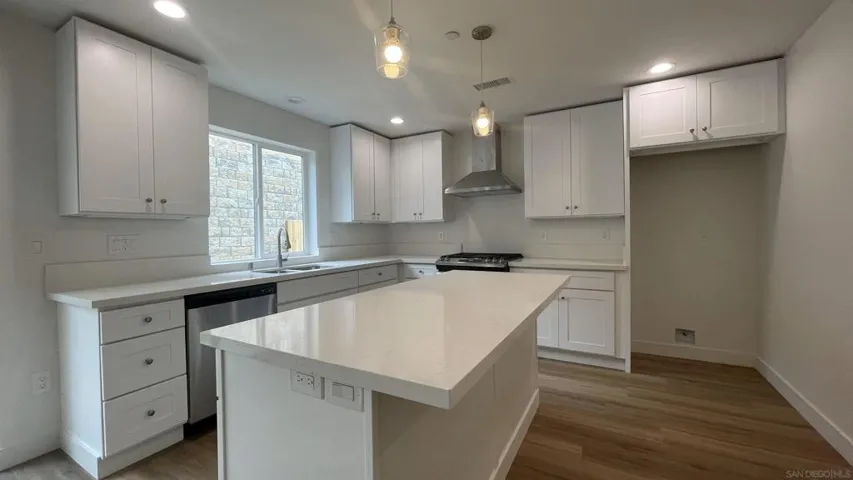2824 C Avenue, National City, California 91950
