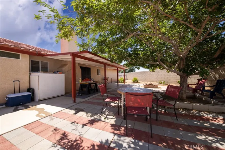 14910 La Brisa Road, Victorville, California 92392