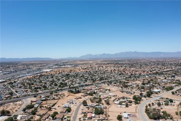 14910 La Brisa Road, Victorville, California 92392