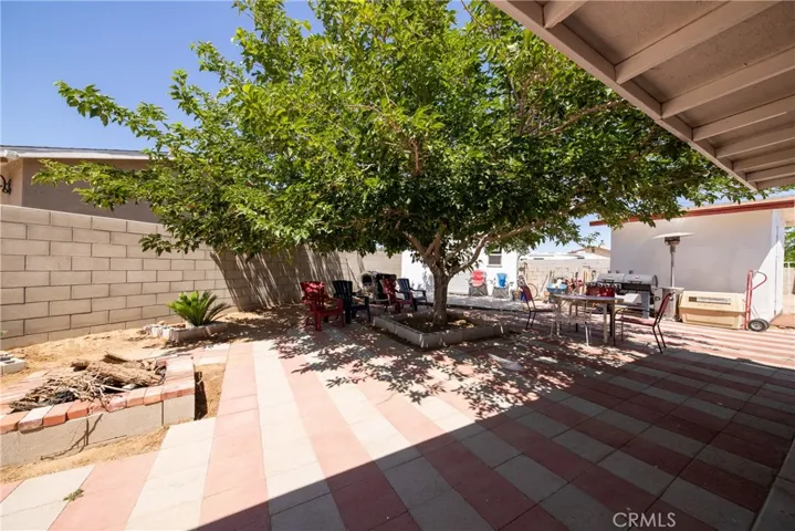 14910 La Brisa Road, Victorville, California 92392
