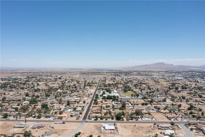 14910 La Brisa Road, Victorville, California 92392